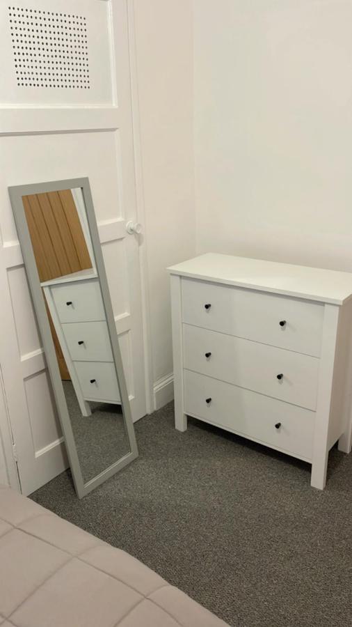 Small Room In Horfield 3 Bristol Eksteriør bilde